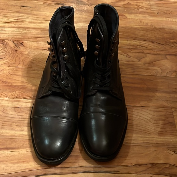 Frye size men 8.5 women’s size 10 cap toe lace zip black leather ankle boots - Picture 3 of 13